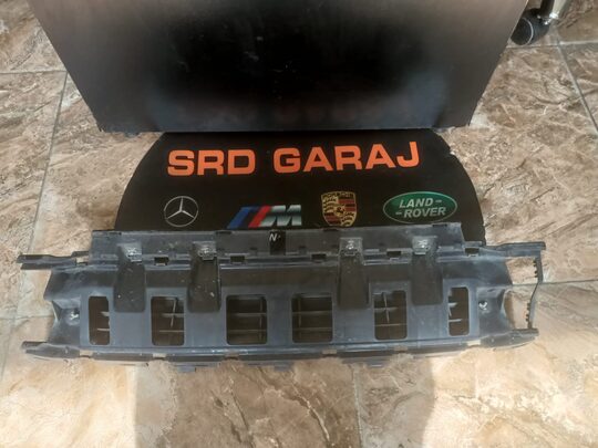 Mercedes C Serisi W205 AMG 2014-18 Difüzör Orta Braketi A2058858200 A2058851600