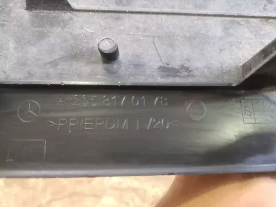 Mercedes C Serisi W205 Ön Plakalık A2058170178