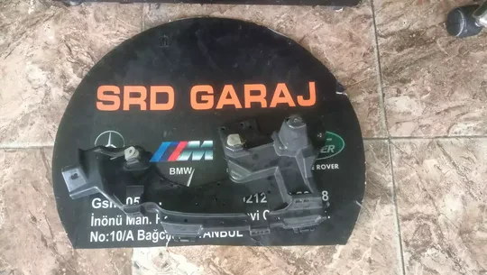 Mercedes C Serisi W205 Sağ Eksoz Tutucu A2058850200