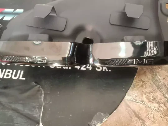 Mercedes C Serisi W205 Siyah AMG Yazılı Eksoz Bağlığı