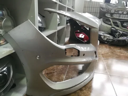 Mercedes CLA On Tampon