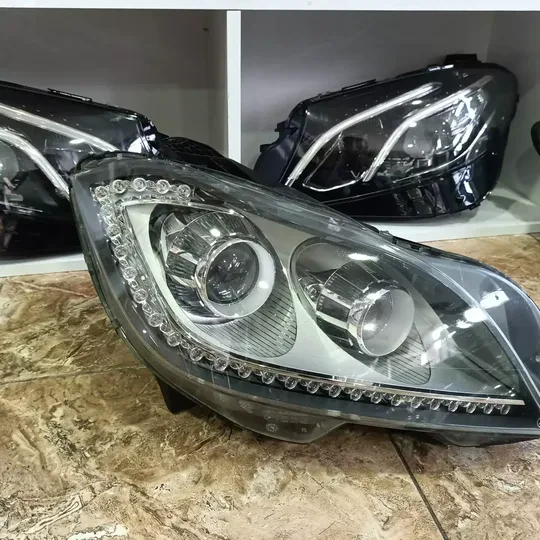 Mercedes CLS LED Xenon Sağ Far