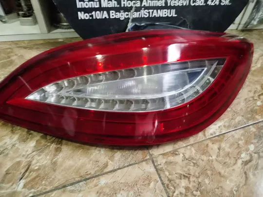 Mercedes CLS W218 Sağ Stop 2189067800