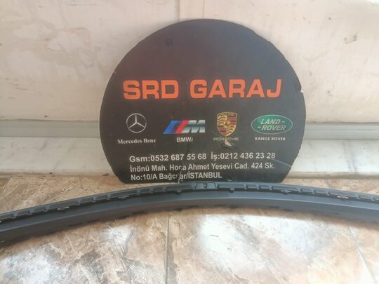 Mercedes CLS W257 Ön Tampon Orta Izgara Braketi