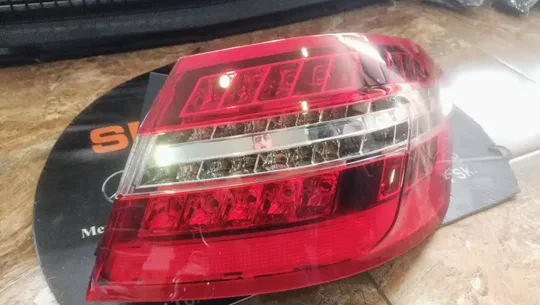 Mercedes E Serisi W212 2009-2013 Sağ Stop Çıkma Orj