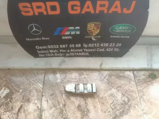 Mercedes E Serisi W213 Cam Düğmesi Katlamalı Krem A2139054803