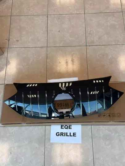 Mercedes Eqe Grille V295 2025 Panjur
