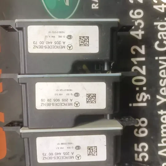 Mercedes Gerilim Dönüştürücü 2054400073