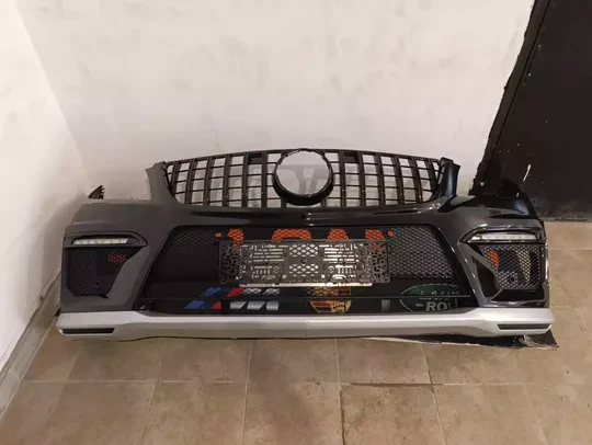 Mercedes ML Serisi W166 Çıkma Siyah Dolu Ön Tampon