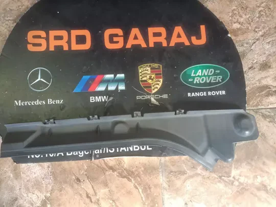 Mercedes S Serisi W221 Sağ Çamurluk Braketi A2218890325