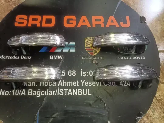 Mercedes SLK W171 Sağ Sol Ayna Sinyali A1718200421 A1718200321