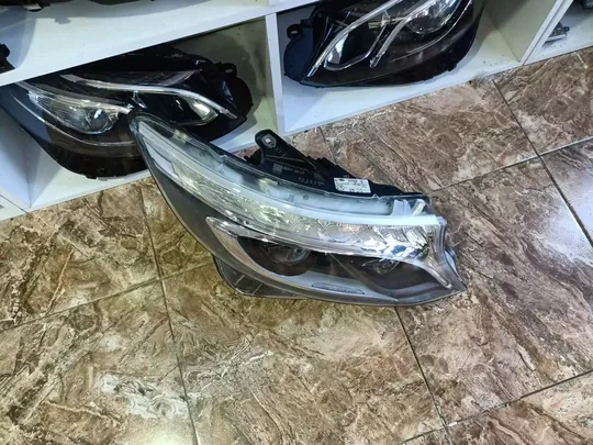Mercedes Vito Sag LED Far