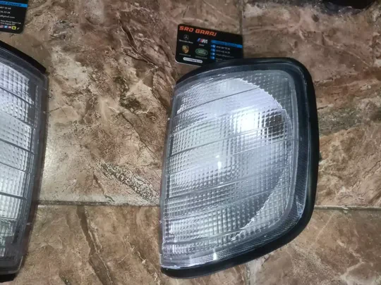 Mercedes W124 1985-95 Sağ Sol Beyaz Sinyal A1248260843 A1248260743