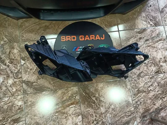 Mercedes W156 GLA Makyajlı Far Kasası