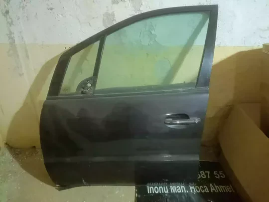 Mercedes W168 A Serisi Ön Sol Dolu Kapı