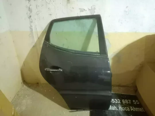 Mercedes W168 A Serisi Sağ Arka Kapı Dolu