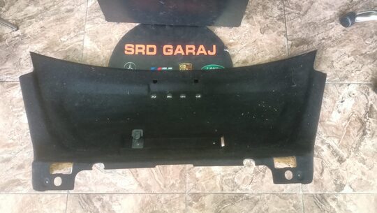 Mercedes W168 Bagaj Döşemesi