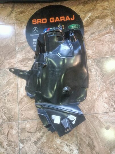 Mercedes W204 2007-2010 Sağ Önün Arkası Davlumbaz A2046902830