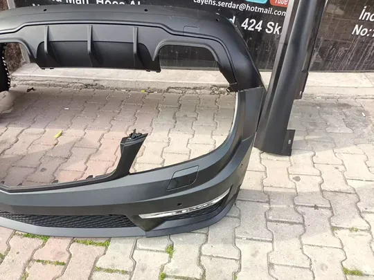 Mercedes W204 AMG C63 Tampon Set