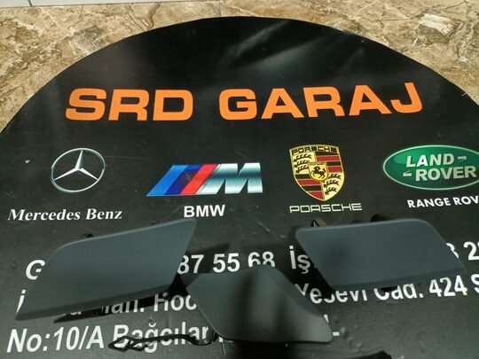 Mercedes W204 AMG Tampon Far Yikama Kapagi Ceki Kapağı