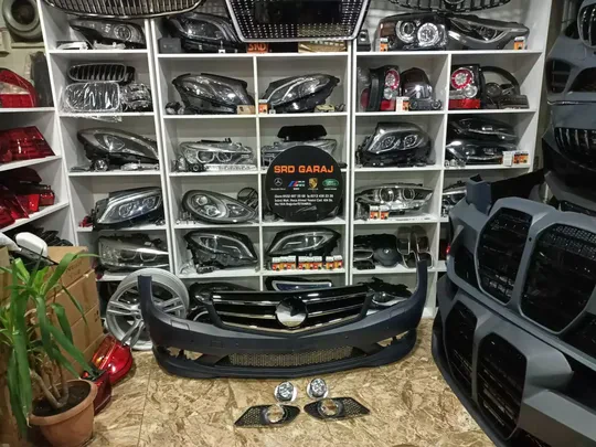 Mercedes W204 C Serisi AMG Ön Tampon Dolu Sisler Panjur Dahil Fiyat 2007 2011