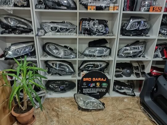 Mercedes W204 C Serısı Helojen Standart Far