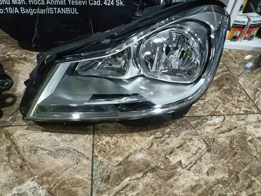 Mercedes W204 Makyajlı Kasa Kri İçi Krom Far