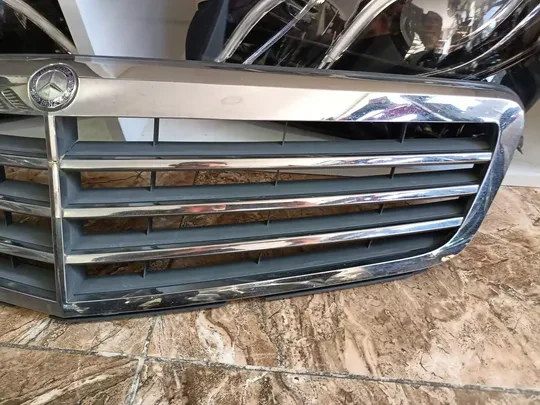 Mercedes W204 Ön Panjur A2048801283