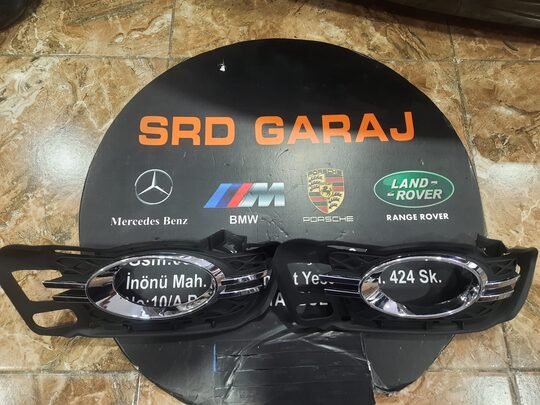 Mercedes W204 Tampon Izgarası Ön Sağ 2048852523 2007-2011