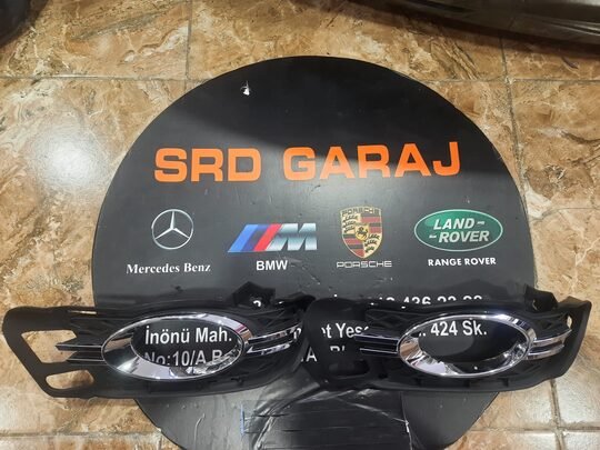 Mercedes W204 Tampon Izgarası Ön Sağ 2048852523 2007-2011