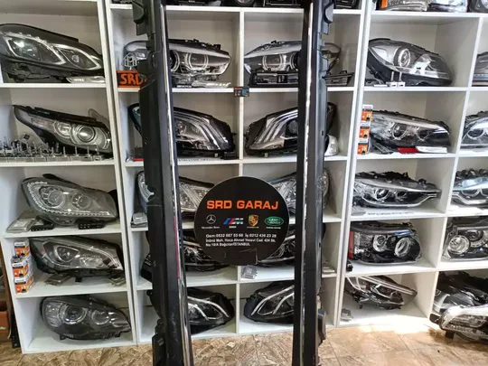 Mercedes W205 C63 Sag Sol Marşbiyel Kaplamasi
