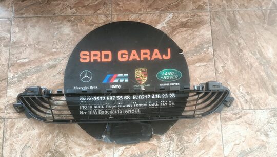 Mercedes W205 Exclusive Ön Tampon Izgarası A2058852023