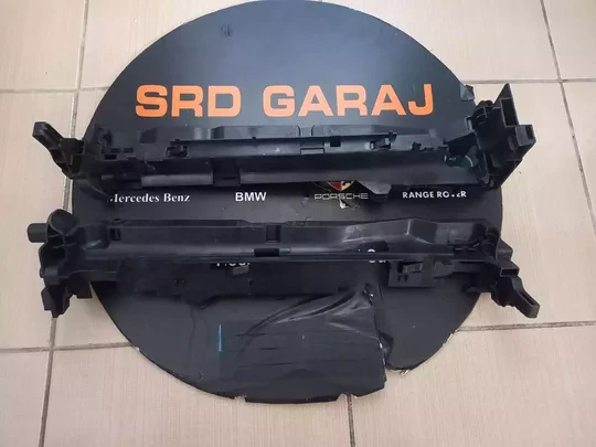 Mercedes W205 Sağ Sol Ön Destek Braketi