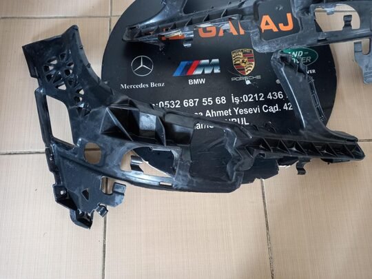 Mercedes W205 Sağ Sol Ön Tampon Braketi 2048850765-0865
