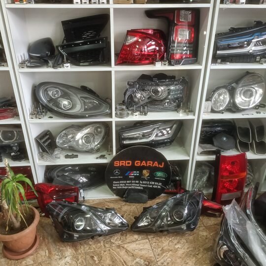 Mercedes W207 Black Line Sağ Sol Far