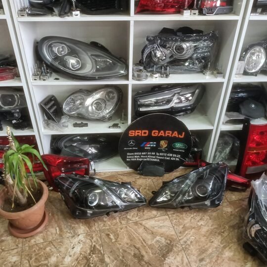 Mercedes W207 Black Line Sağ Sol Far