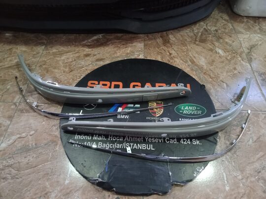 Mercedes W211 2002-2006 Park Sensörlü Ön Tampon Bandı A2118801012 A2118800912