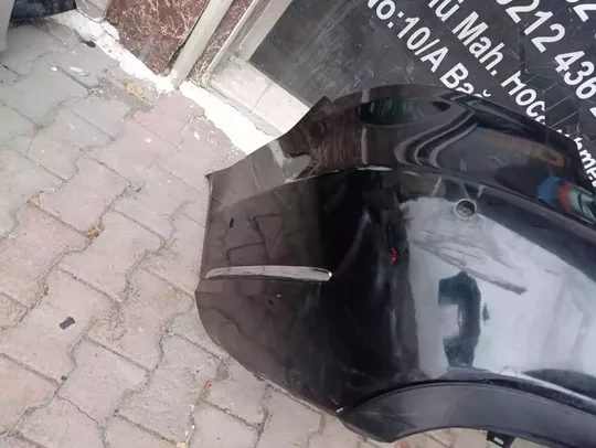 Mercedes W212 2013-16 Çıkma Siyah Arka Tampon
