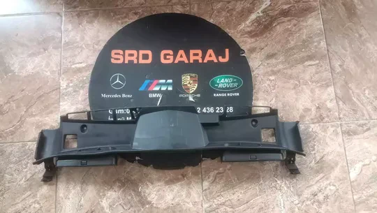 Mercedes W212 2014-2016 Radyatör Braketi A2125000455