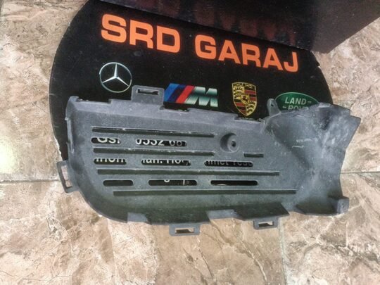 Mercedes W212 E63 Sol Tampon Izgarası Çıkma