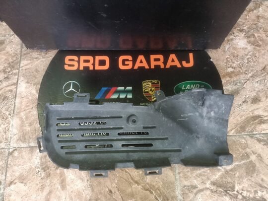 Mercedes W212 E63 Sol Tampon Izgarası Çıkma
