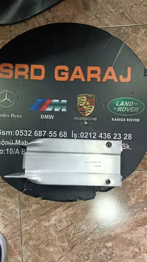 Mercedes W212 Ön Tampon Demiri Dubası 2126200895-0995