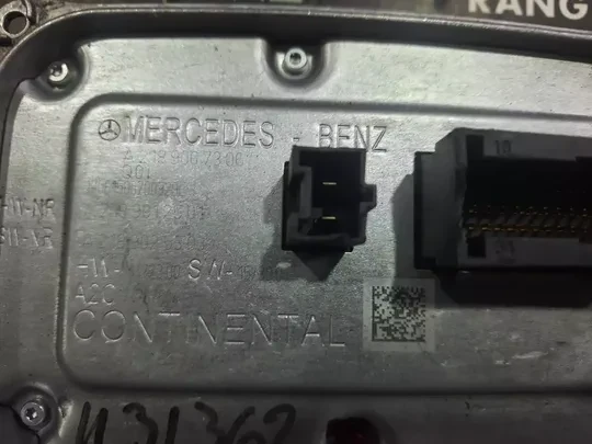 Mercedes W212 W246 C218 LED Far Beyni 2189007306