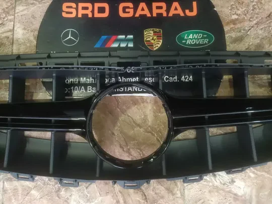 Mercedes W213 2016-20 AMG E63 Piano Siyah Panjur