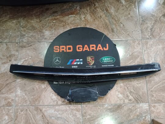 Mercedes W213 2016-2019 Orta Izgara Çıkma Orjinal A2138850100