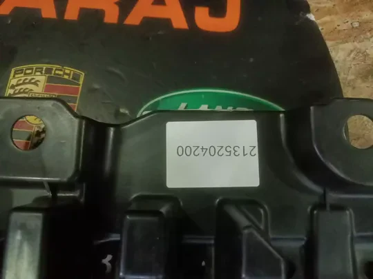 Mercedes W213 Alt Muhafaza AMG 4MATİC Benzin A2135204200