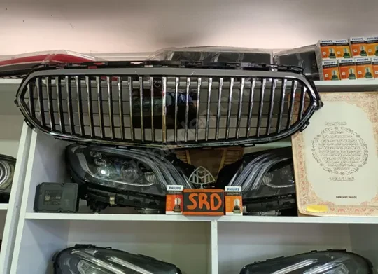 Mercedes W213 E Serisi 2021+ Maybach Ön Panjur