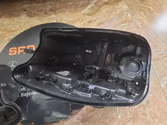 Mercedes W213 Multibeam Çift Beyinli Sağ Sol Far Kasası
