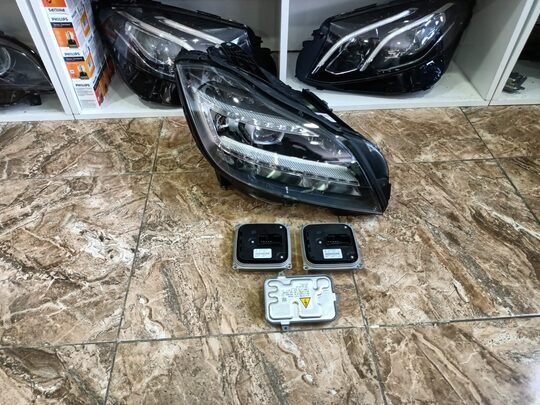 Mercedes W218 CLS LED Far Logolu Dolu A2188202459