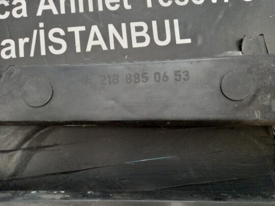 Mercedes W218 Sis Farı Çerçevesi A2188850653